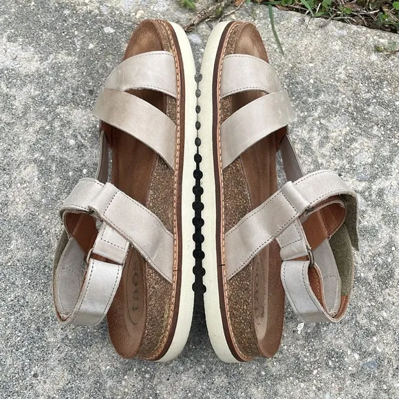 Taos Leather Sideways Sandals