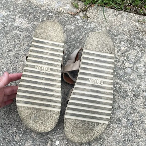 Taos Leather Sideways Sandals