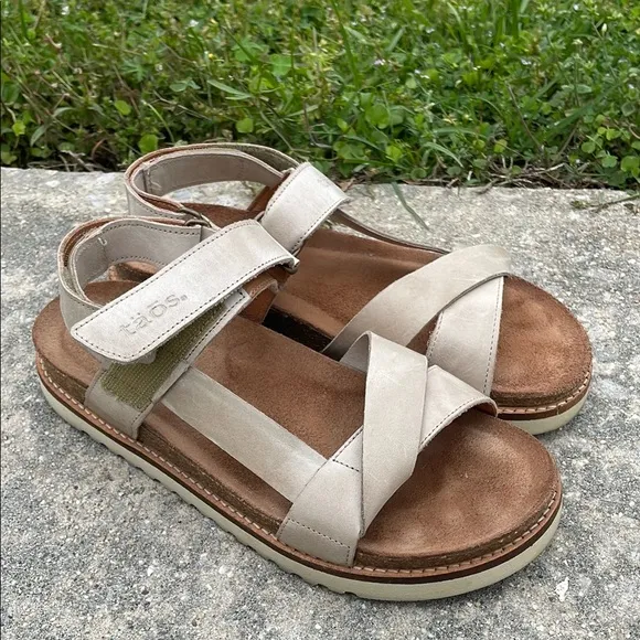 Taos Leather Sideways Sandals