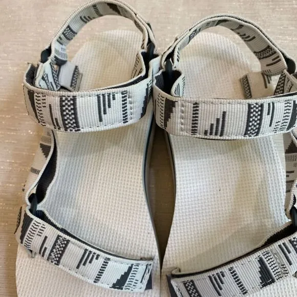 Teva  Chara Flatform Universal Sandals Women Size 9