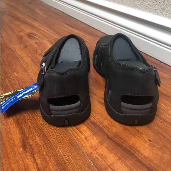 Teva leather sandals men fisherman sandals NWT