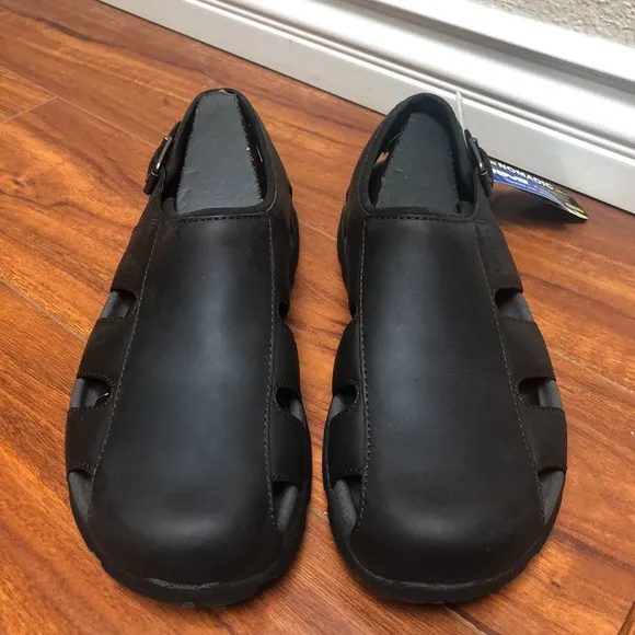 Teva leather sandals men fisherman sandals NWT