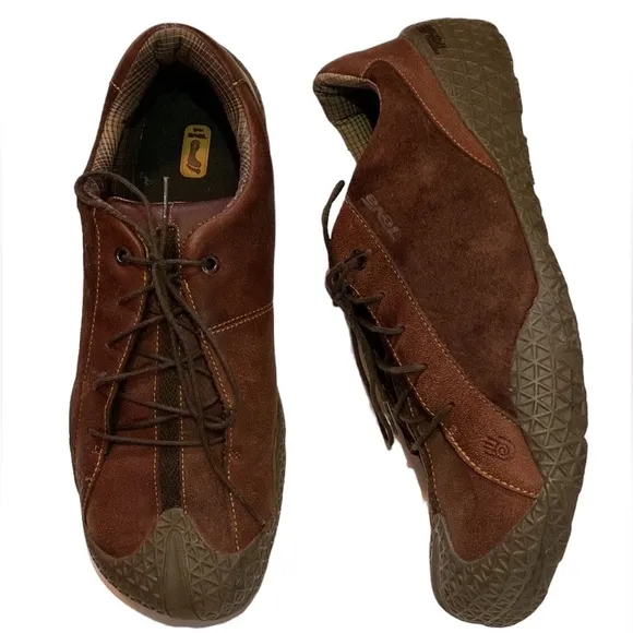 Teva Mush Mens Lace Up Anti-Slip Shoes