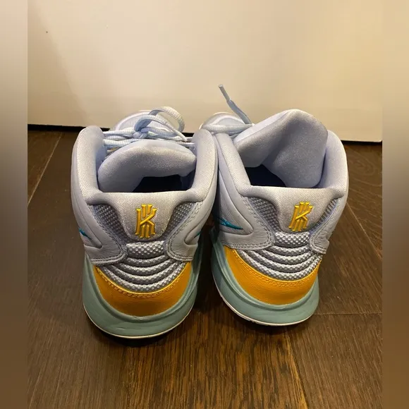 The Nike Kyrie Infinity Basketball Shoes, Size 11.5, Blue Gold Grey, Like New