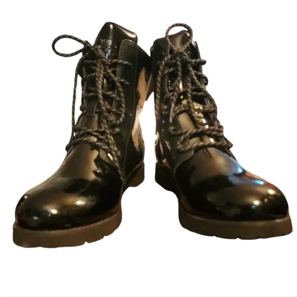 The North Face Women Ballard Rain Boots size 8 patent leather gorpcore hike camp