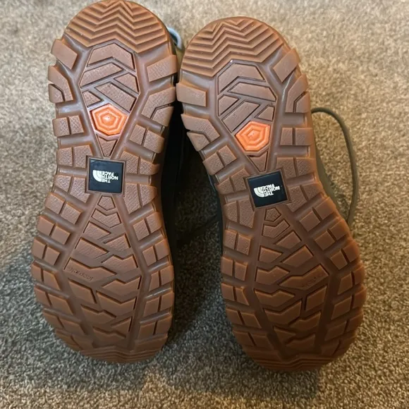 The North Face Women’s Yukiona Mid Boots