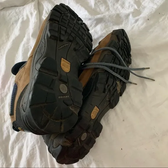 Timberland brown leather outdoor hiking work boots shoes men's size 11.5 durable