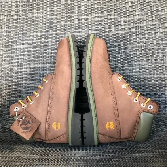 Timberland Juniors 6” Premium Waterproof Leather Boots Little Boys Size 3