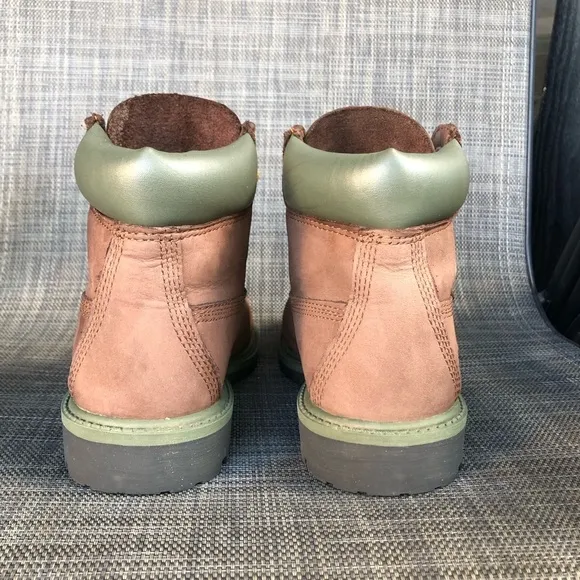 Timberland Juniors 6” Premium Waterproof Leather Boots Little Boys Size 3
