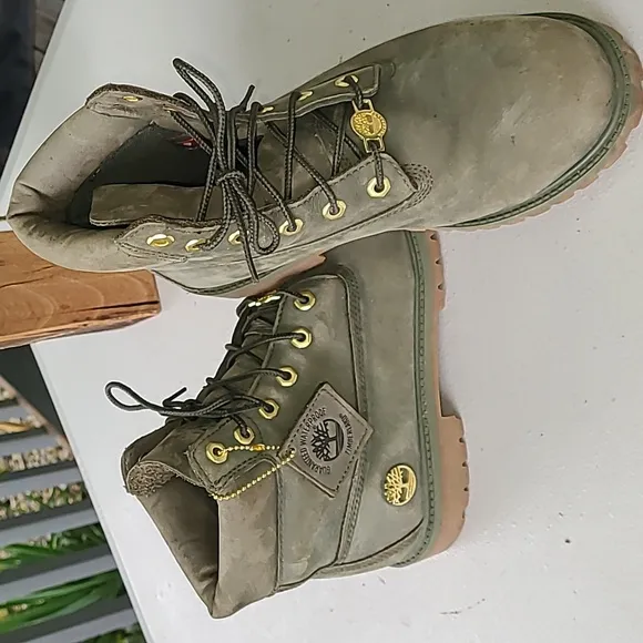 Timberland ReBOTL Boots Boy's Classic 6-Inch Waterproof Green Nubuck Suede