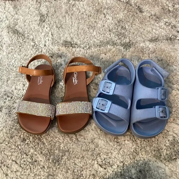 Toddlers sz7 sketchers and cupcake sandals lot of 2