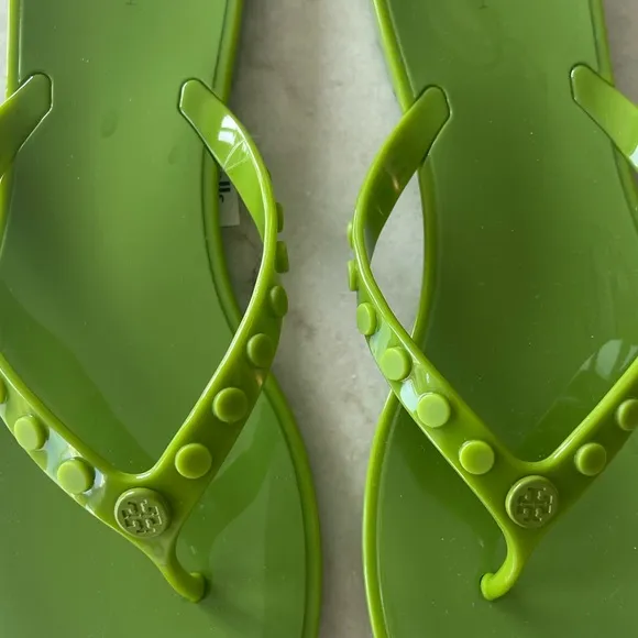 TORY BURCH CANDY APPLE GREEN JELLY SANDALS!! New!! Size 10