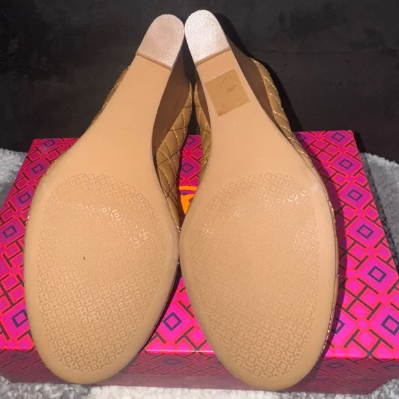 Tory Burch Laura 85MM Quilted Wedge/Nappa Leather 9 Womens