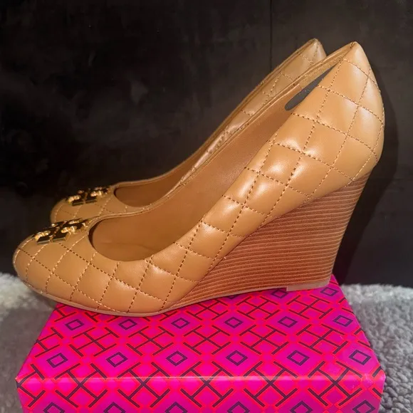 Tory Burch Laura 85MM Quilted Wedge/Nappa Leather 9 Womens