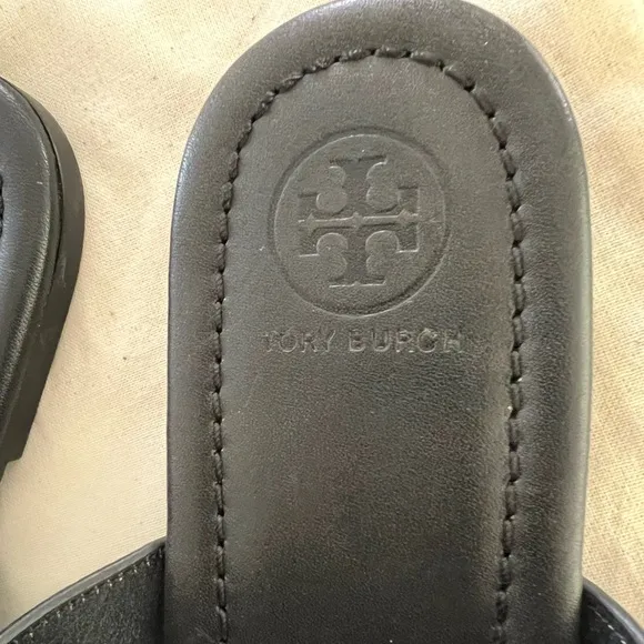Tory Burch Marsden Flat Thong Sandal shoes Calf Leather black size 9 with dust…