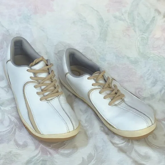 True Linkswear True Isis Women’s Leather Golf Shoes - White/Prosecco size 10