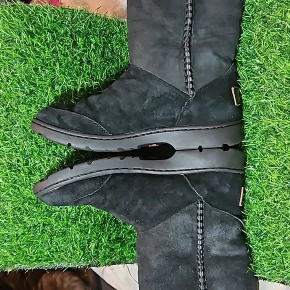 UGG Australia Michaela WATERPROOF Boots Black Size 5 WOMEN 1008027