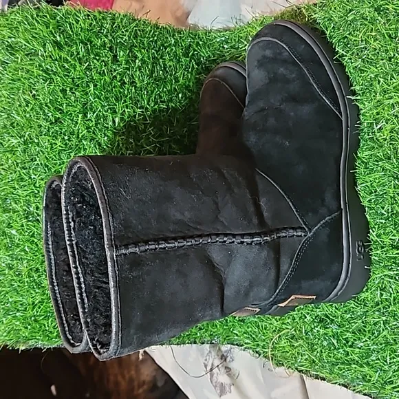 UGG Australia Michaela WATERPROOF Boots Black Size 5 WOMEN 1008027
