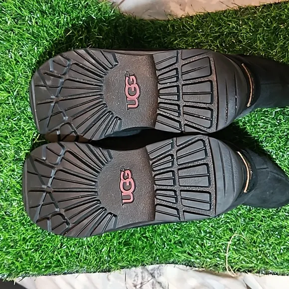 UGG Australia Michaela WATERPROOF Boots Black Size 5 WOMEN 1008027