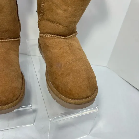 Ugg Bailey Bow II Chestnut Short Boots Womens size 7