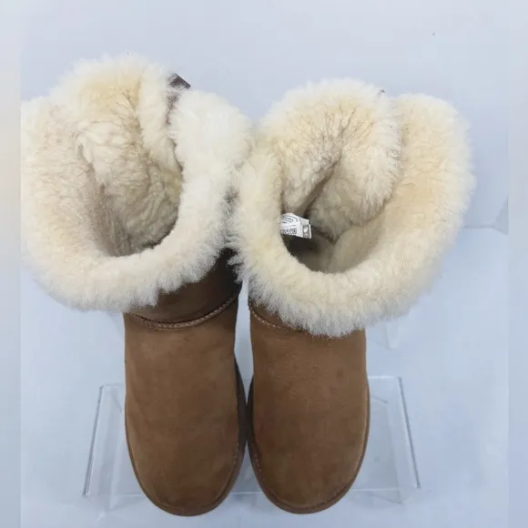 Ugg Bailey Bow II Chestnut Short Boots Womens size 7