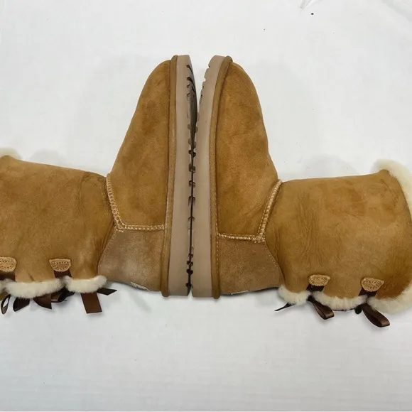 Ugg Bailey Bow II Chestnut Short Boots Womens size 7