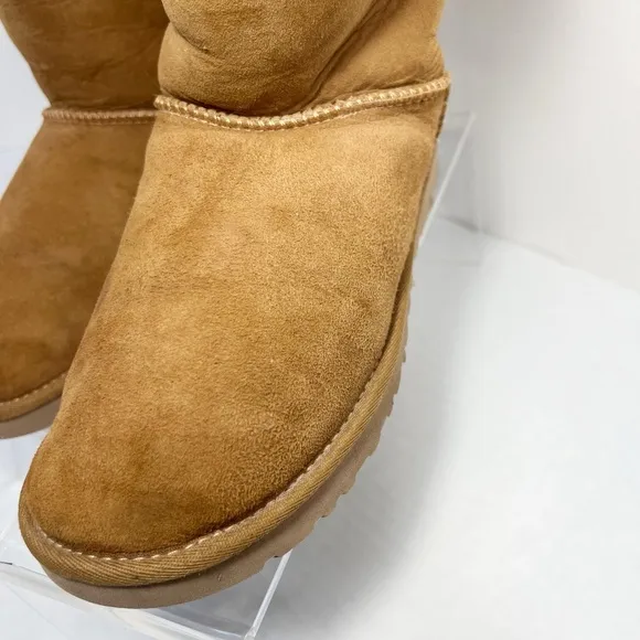 Ugg Bailey Bow II Chestnut Short Boots Womens size 7