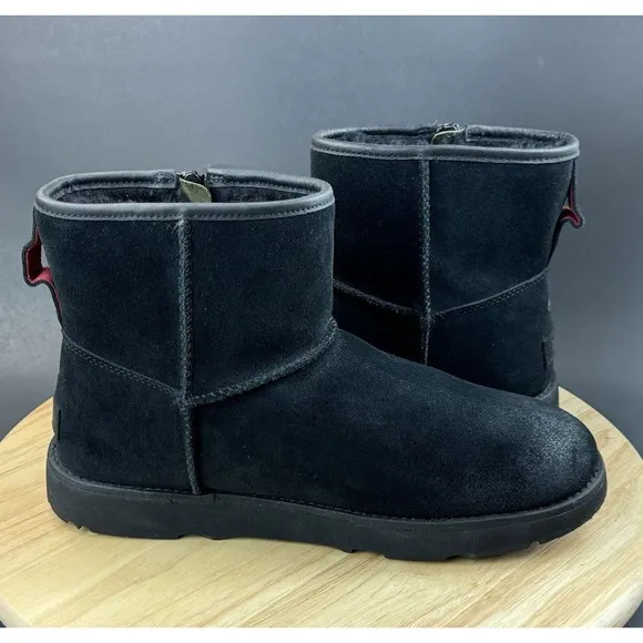 UGG CLASSIC MINI ZIP SHEEPWOOL WATERPROOF WINTER BOOTS, MEN US 9 EUR 42