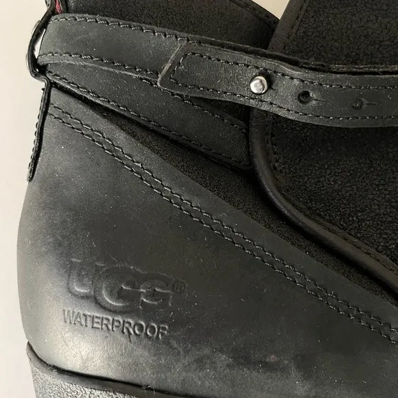 Ugg Emalie Waterproof wedge ankle boots black 10