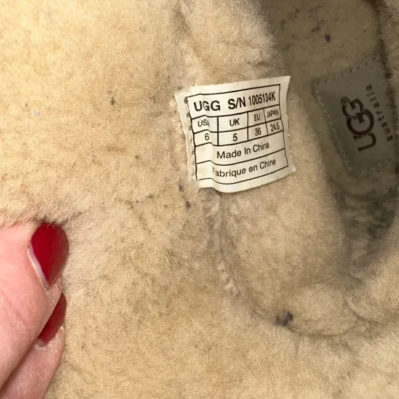 UGG Kid’s K Redwood Boots