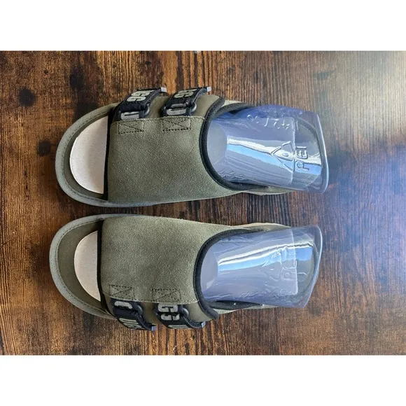UGG Men’s Goldencoast Slide Sandals