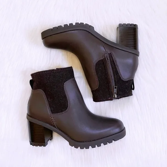 UGG Women’s Amathea Stout Leather Waterproof Boots