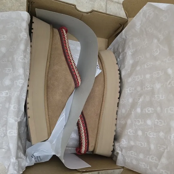 UGG Women's Tazz Slipper Shoes