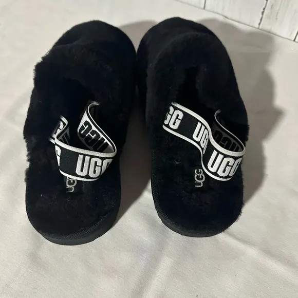 UGGFLUFF YEAH CLOGGRADE SCHOOL SANDALS