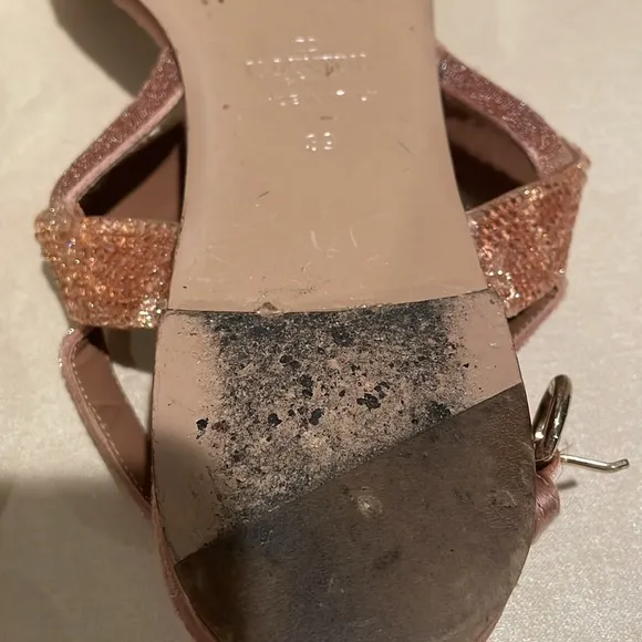 Valentino Garavani beige/pink crystal sandals