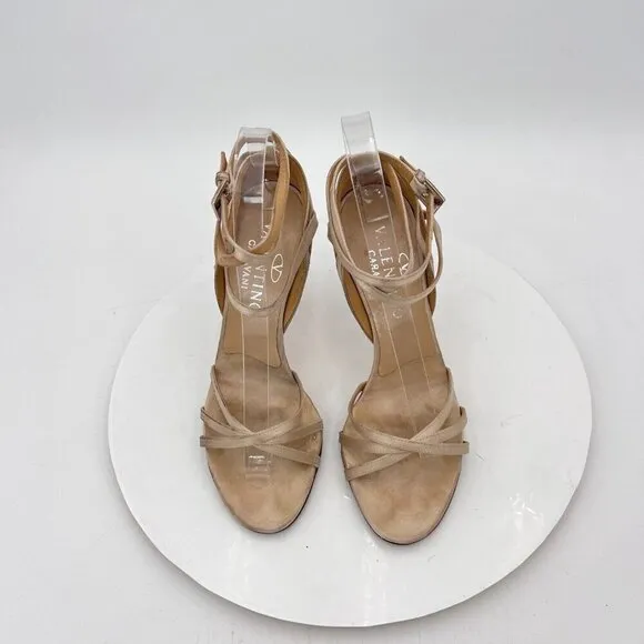 Valentino Garavani Women Size EU 36 US 6 Cream Leather Strappy Pump Heels