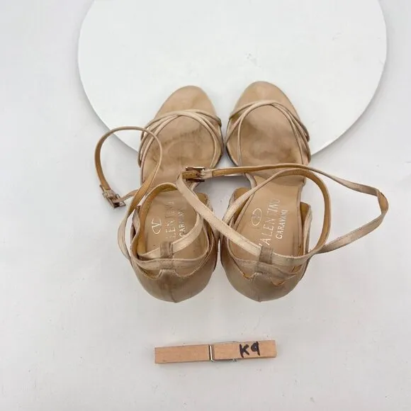 Valentino Garavani Women Size EU 36 US 6 Cream Leather Strappy Pump Heels