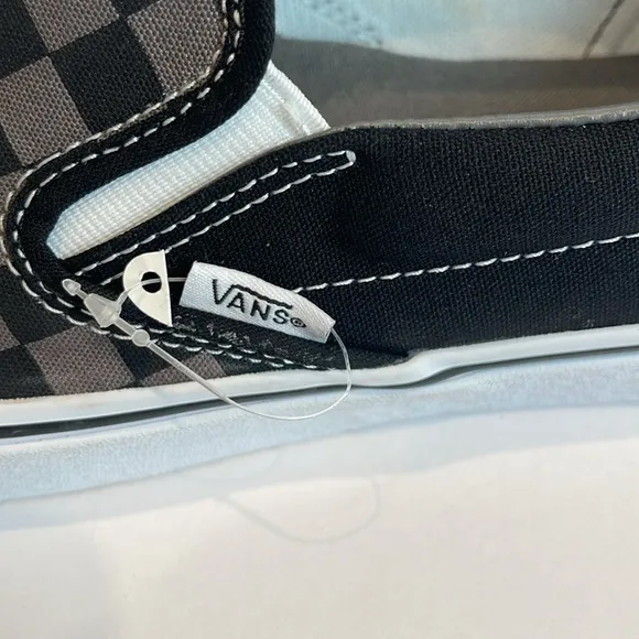 Vans Black Checkered Slip-On Shoes 8.5 Men/10 Women NWT