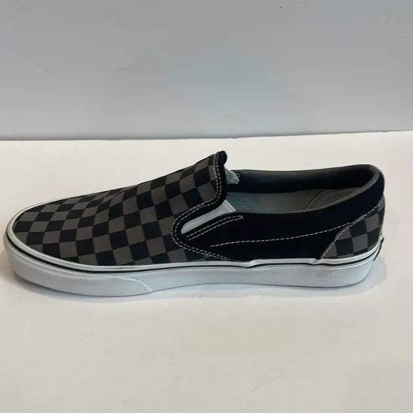 Vans Black Checkered Slip-On Shoes 8.5 Men/10 Women NWT