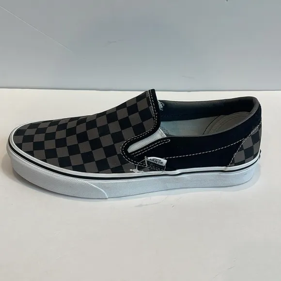Vans Black Checkered Slip-On Shoes 8.5 Men/10 Women NWT