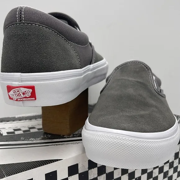Vans Men's Gray Slip-On Shoes Skate Slip-OnPewter/True WhiteVN0A5FCA195 Snkrs