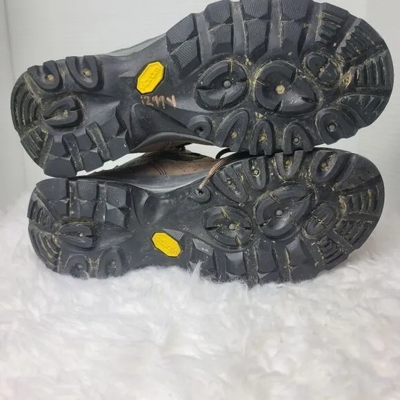 Vasque  Gore-tex Mens Boot Size 10 Vibram Sole Hiking Brown Suede Shoes