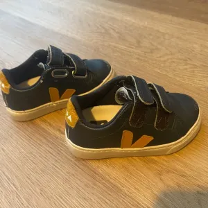 Veja - ESPLAR LEATHER NAUTICO TONIC | Boy size 6