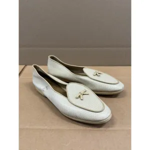 Vintage Belgian Shoes Beige Embossed Leather Rubber Sole Bow Loafers 8.5WW WIDE