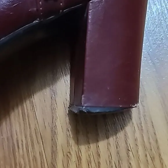 Vintage 1970s burgundy leather chelsea boots horse bit