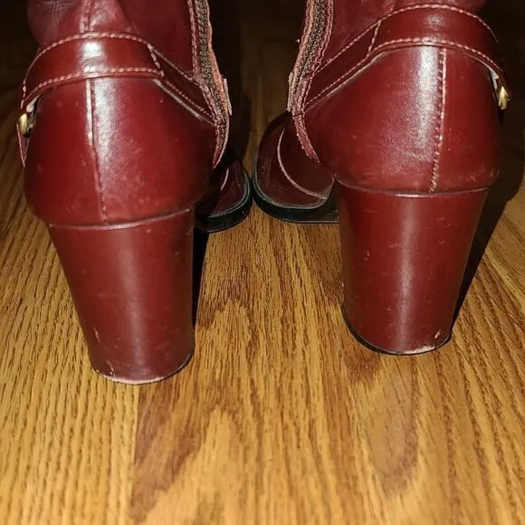 Vintage 1970s burgundy leather chelsea boots horse bit