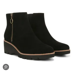Vionic Hazal Suede Boots 7 Black Waterproof Platform Minimalist Water Resistant