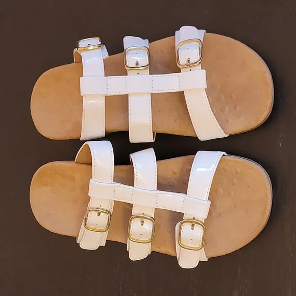VIONIC white sandals