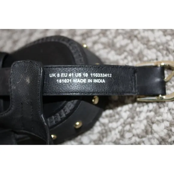 Women Black Sandals - 8 - W/Gold Accents