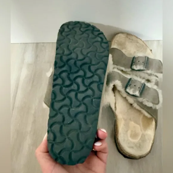 Womens Birkenstock Arizona Sz 41 US 10 Sherpa Fur Suede Shearling Sandals
